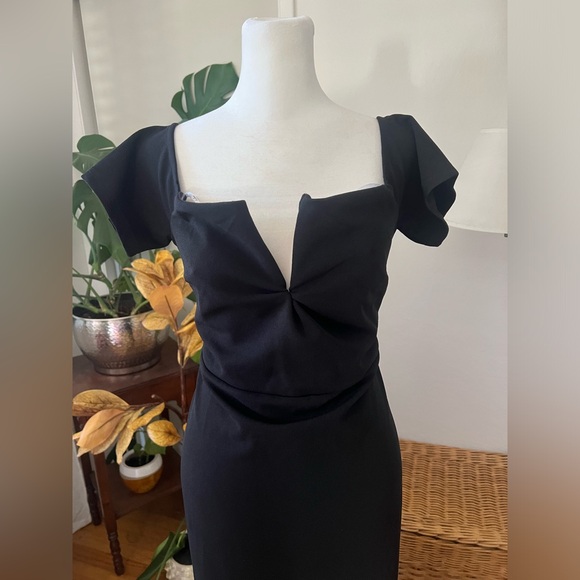 Lulus beautiful cocktail or wedding guest long dress - Picture 2 of 6